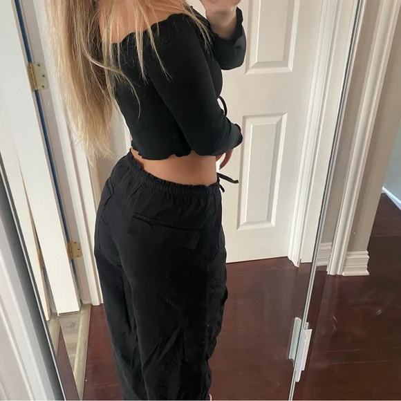 H&M black cargo pants - Picture 3 of 10